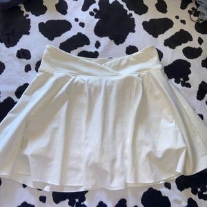 Aeropostale skirt with built in shorts